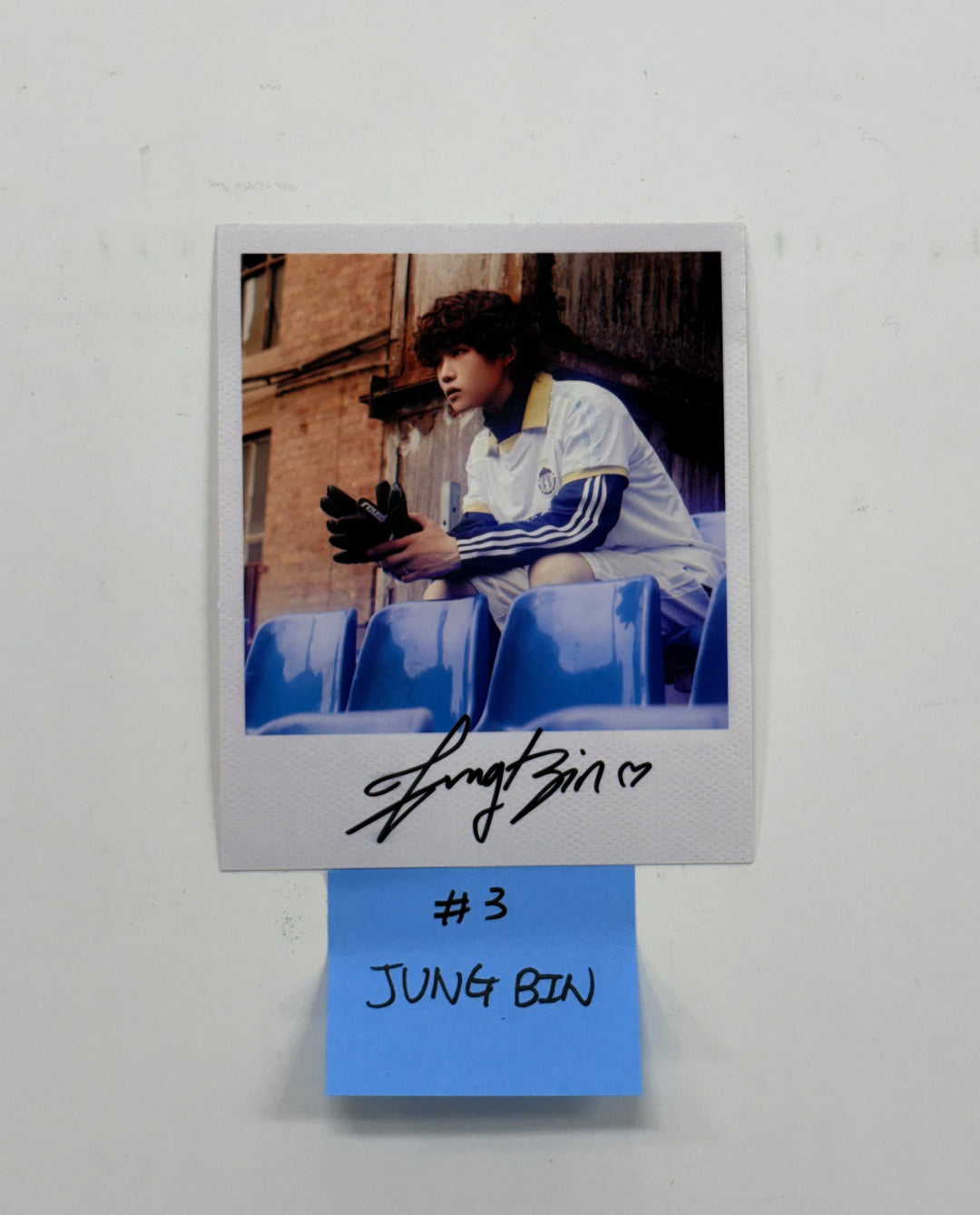 POW "Favorite" 1st EP -  Hand Autographed(Signed) Sticker [25.12.15]