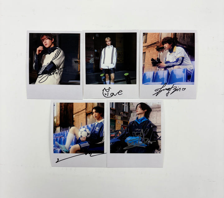 POW "Favorite" 1st EP -  Hand Autographed(Signed) Sticker [25.12.15]