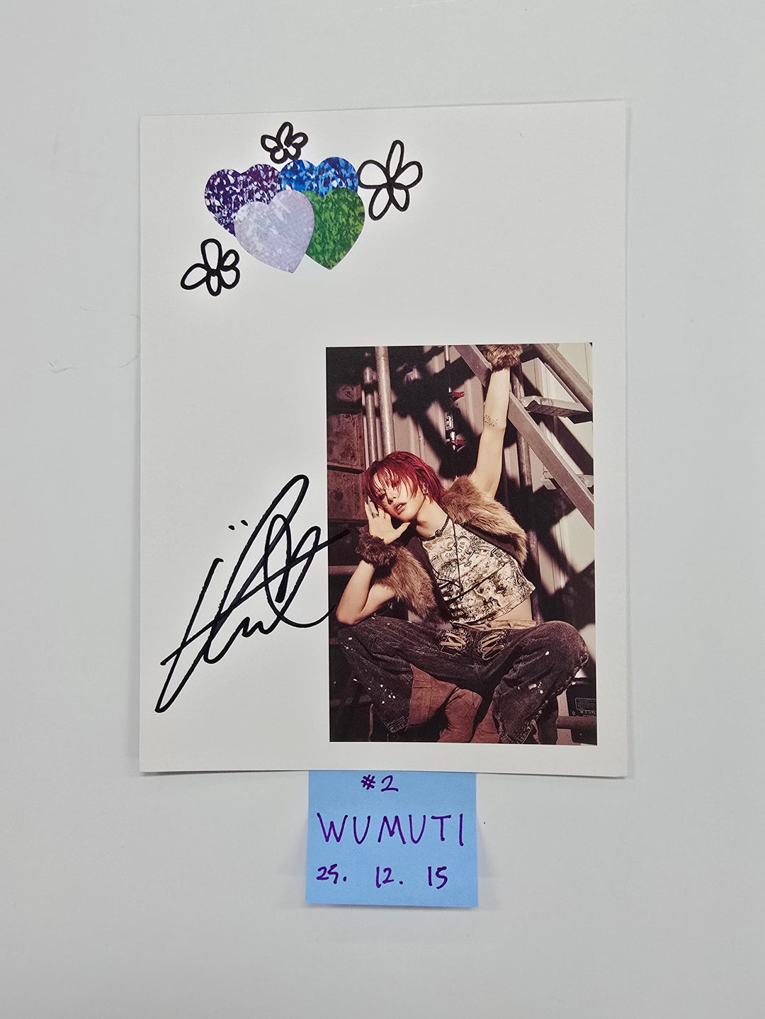 XLOV "UXLXVE" - A Cut Page From Fansign Event Album [25.12.15]