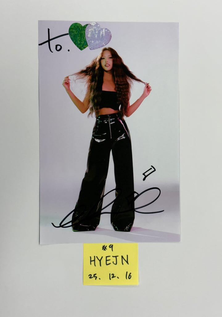 Loossemble "TTYL" - A Cut Page From Fansign Event Album [25.12.16]