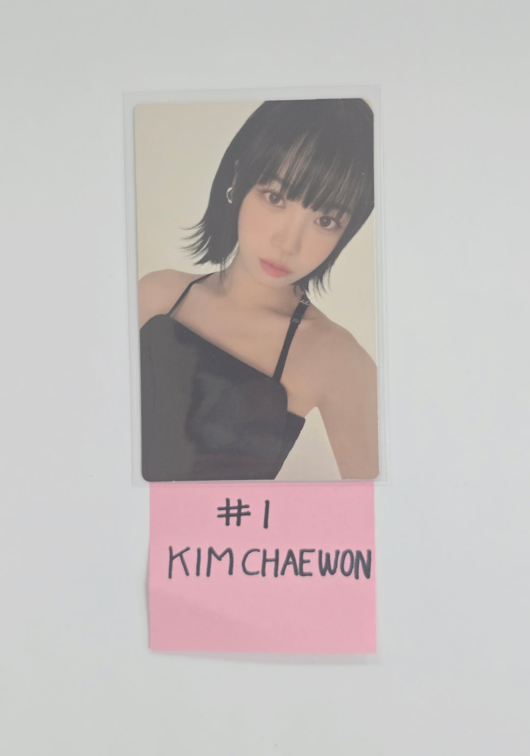 LE SSERAFIM "FLAME RISES" - Mini Photocard [25.12.17]