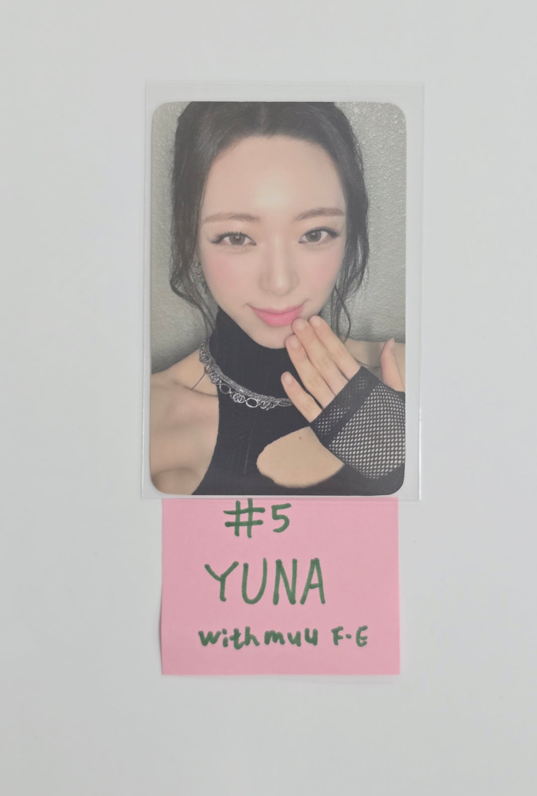 ITZY "TUNNEL VISION" - Withmuu Fansign Event Photocard R3 [25.12.17]