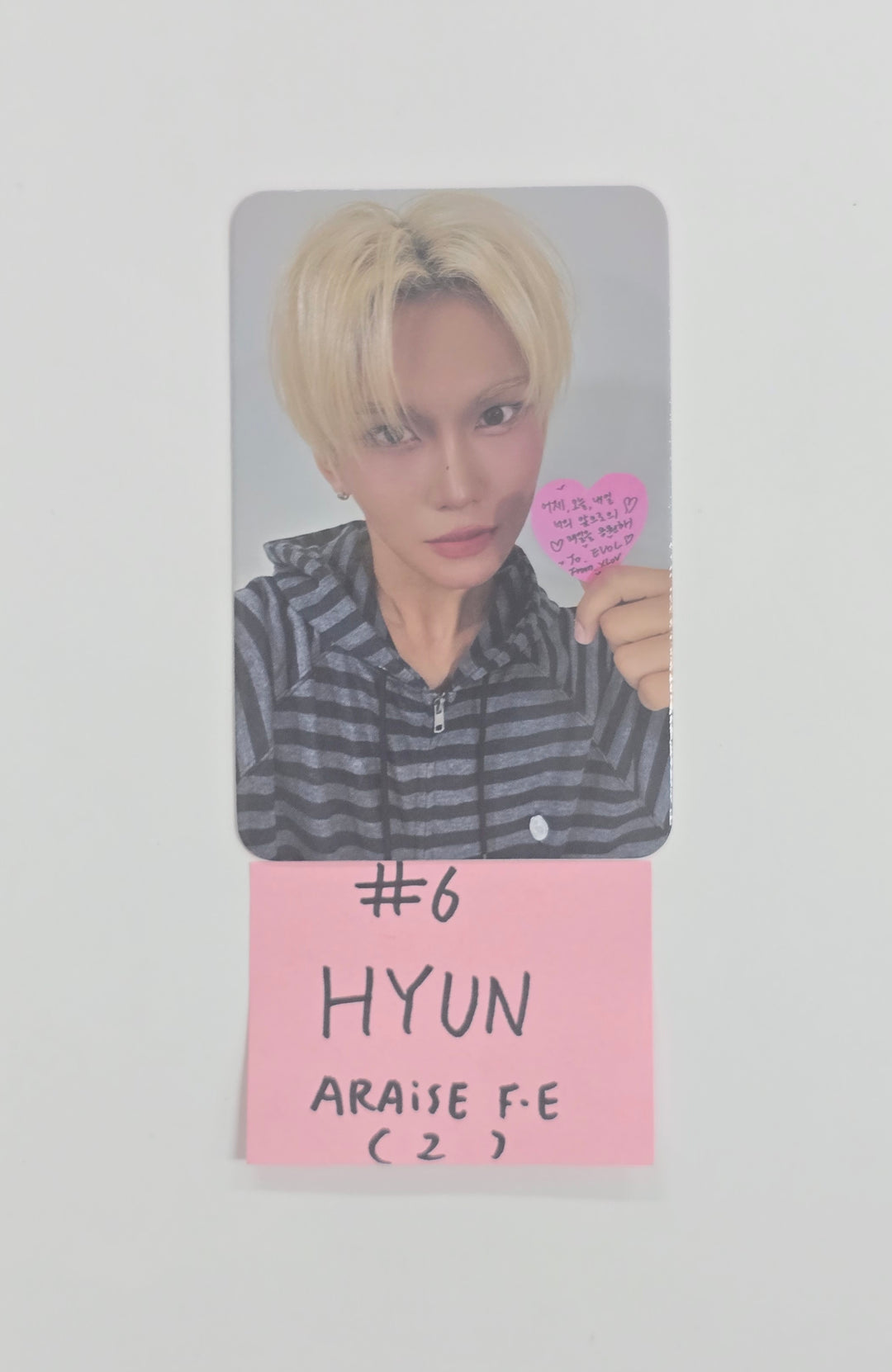 XLOV "UXLXVE" - ARAISE Fansign Event Photocard [25.12.17]