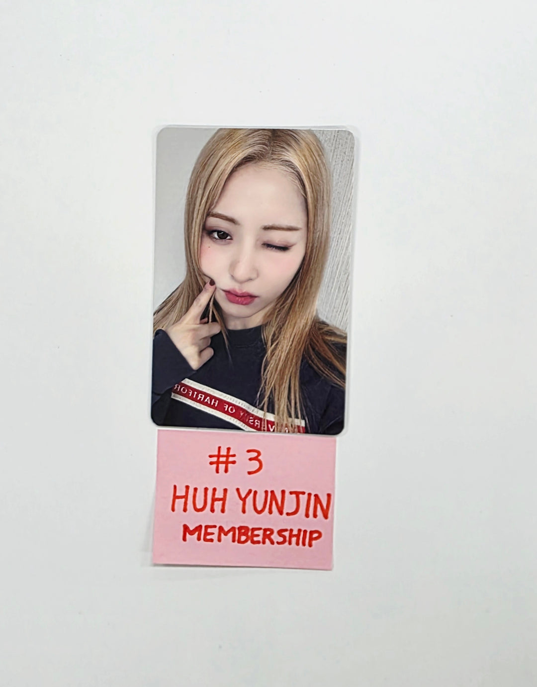 Le Sserafim "FEARNOT" - Membership Kit Photocard [25.12.17]