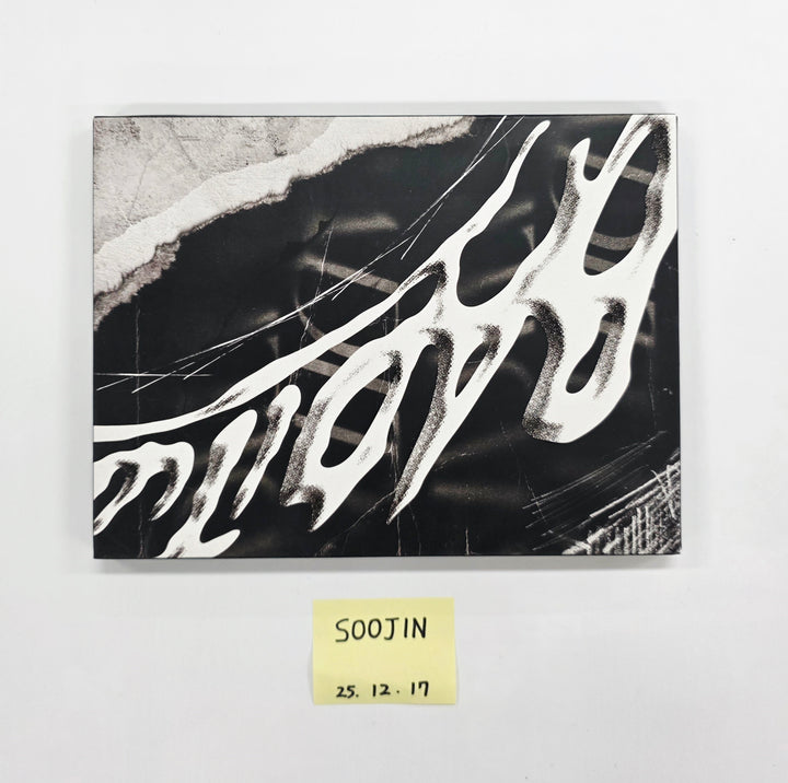 SOOJIN "BADITUDE " - Hand Autograhped(Signed) Album [25.12.17]