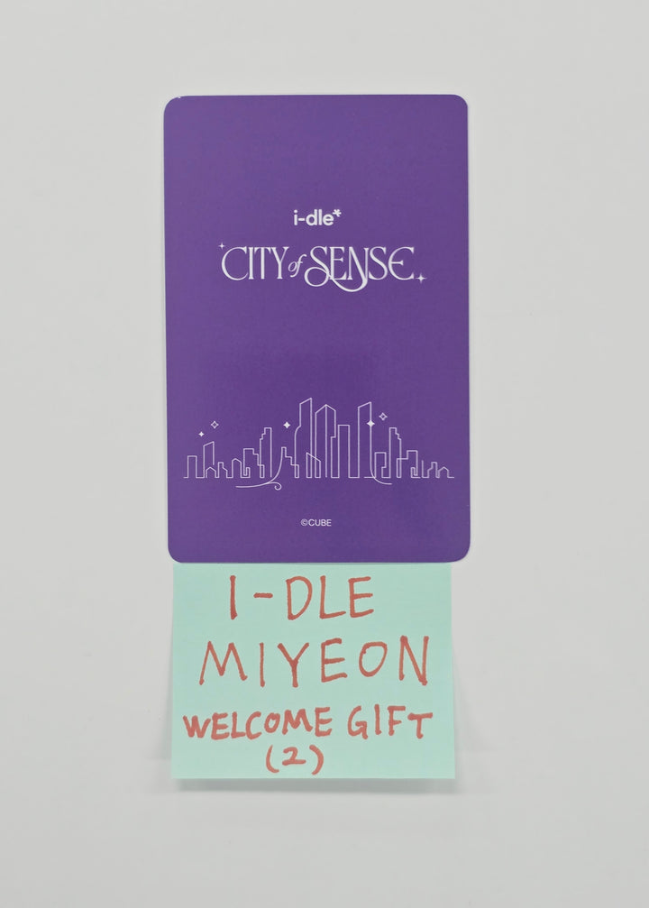 MEYEON (of I-DLE) -  i-dle MEDIA EXHIBITION : CITY of SENSE POP-UP Store Welcome Gift Photocard [25.12.19]