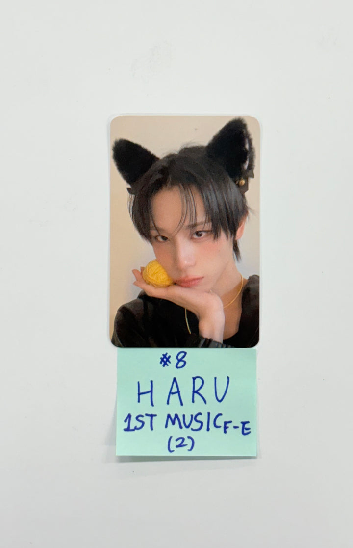 XLOV "UXLXVE" - 1st Music Fansign Event Photocard R2 [25.12.19]