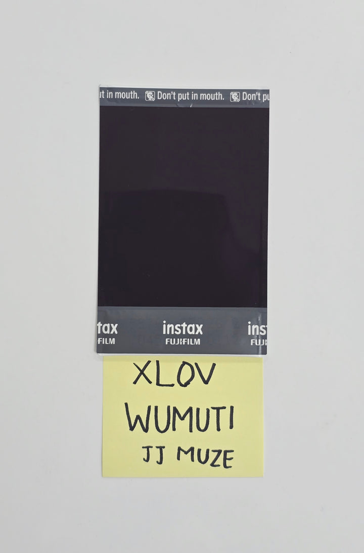 Wumuti (of XLOV) "UXLXVE" - Hand Autograhped(Signed) Polaroid [25.12.22]