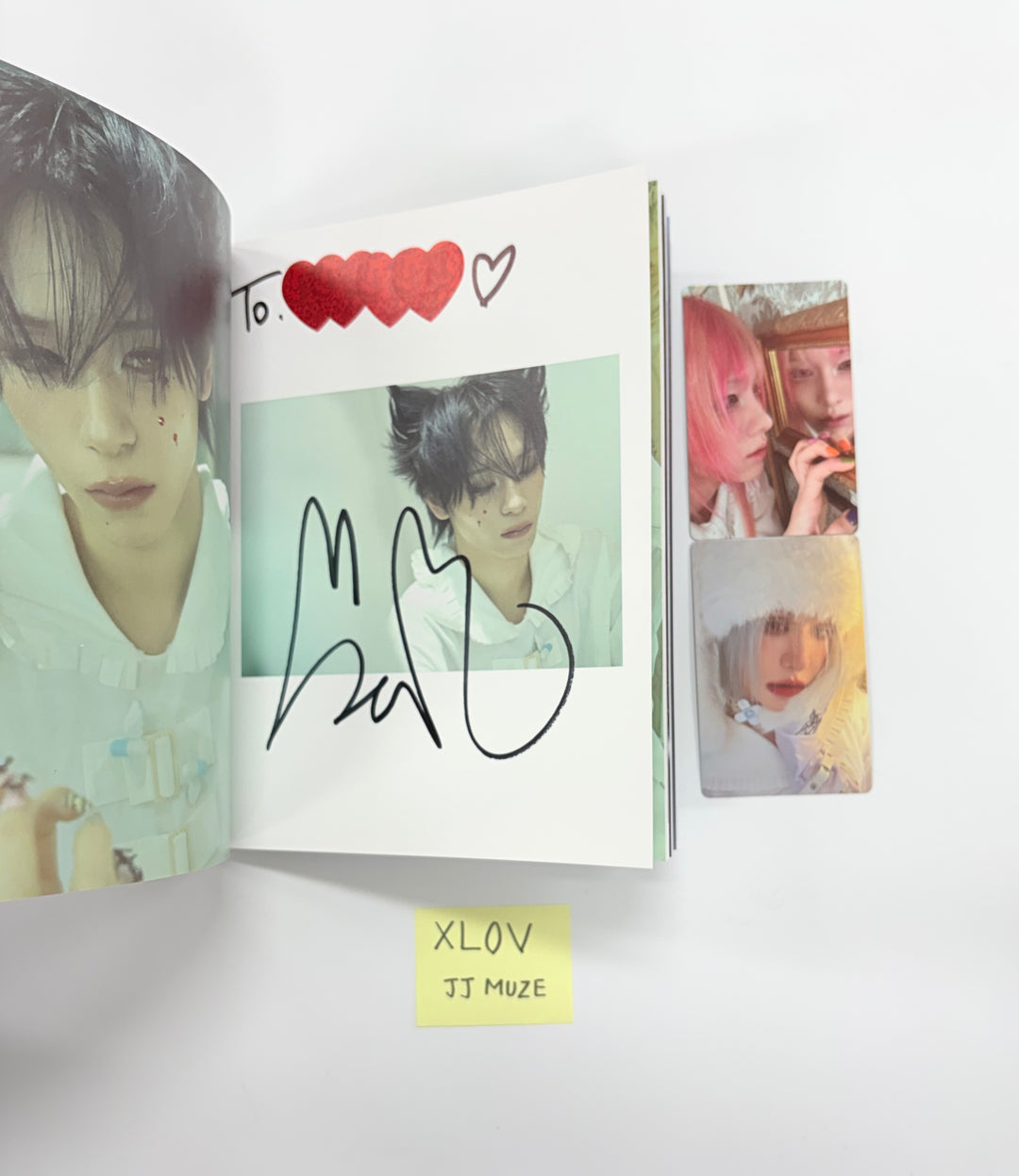 XLOV "UXLXVE" - Hand Autographed(Signed) Album [25.12.22]