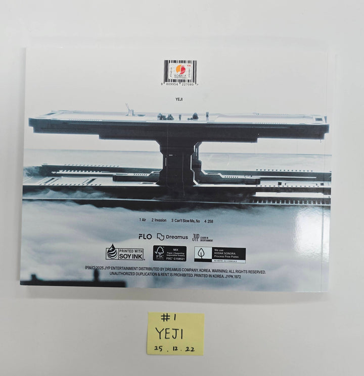 YEJI (Of ITZY) "Air" - Hand Autographed(Signed) Promo Album [25.12.22]