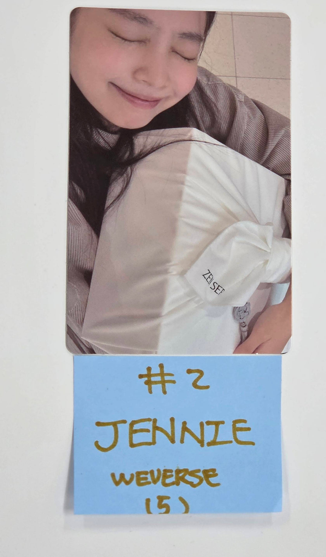 Jennie (Of Black Pink) "ZEN SERIF" - Weverse Exclusive Event Photocard [25.12.29]