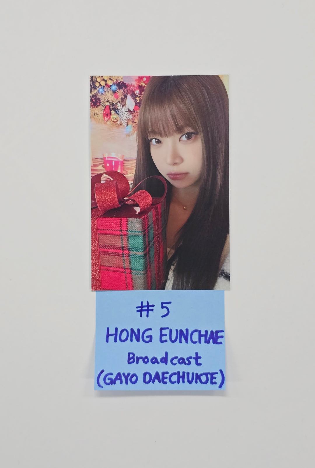 Le Sserafim - GAYODAECHUKJE Broadcast Photocard [25.12.29]