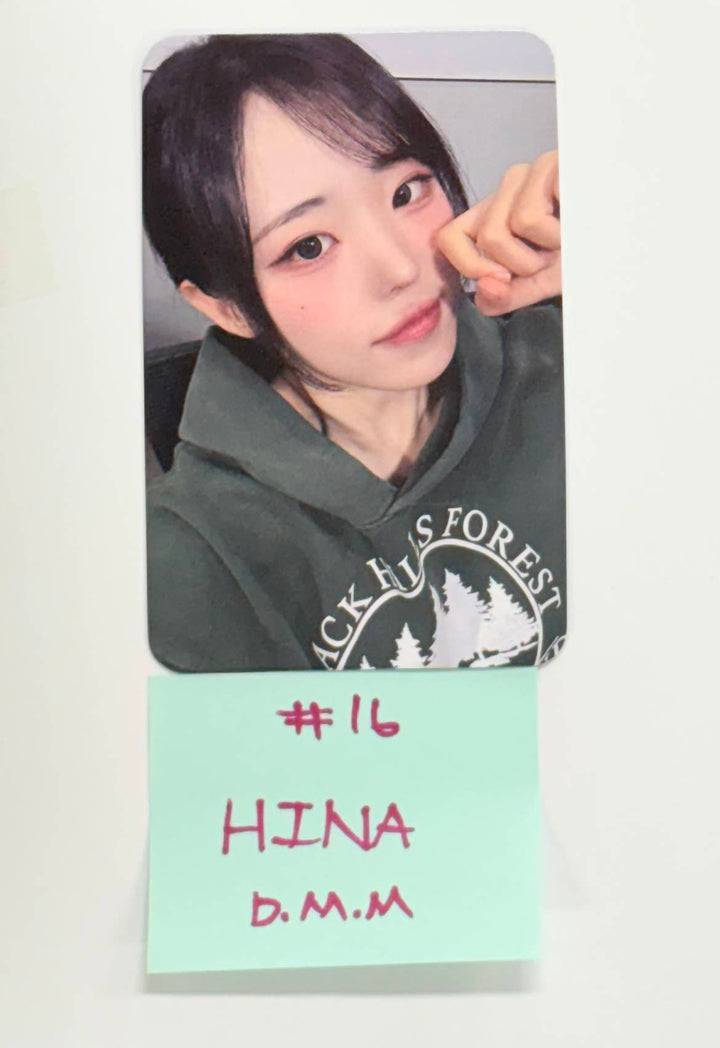 QWER - Dear My Muse Event Photocard (2) [25.12.30]