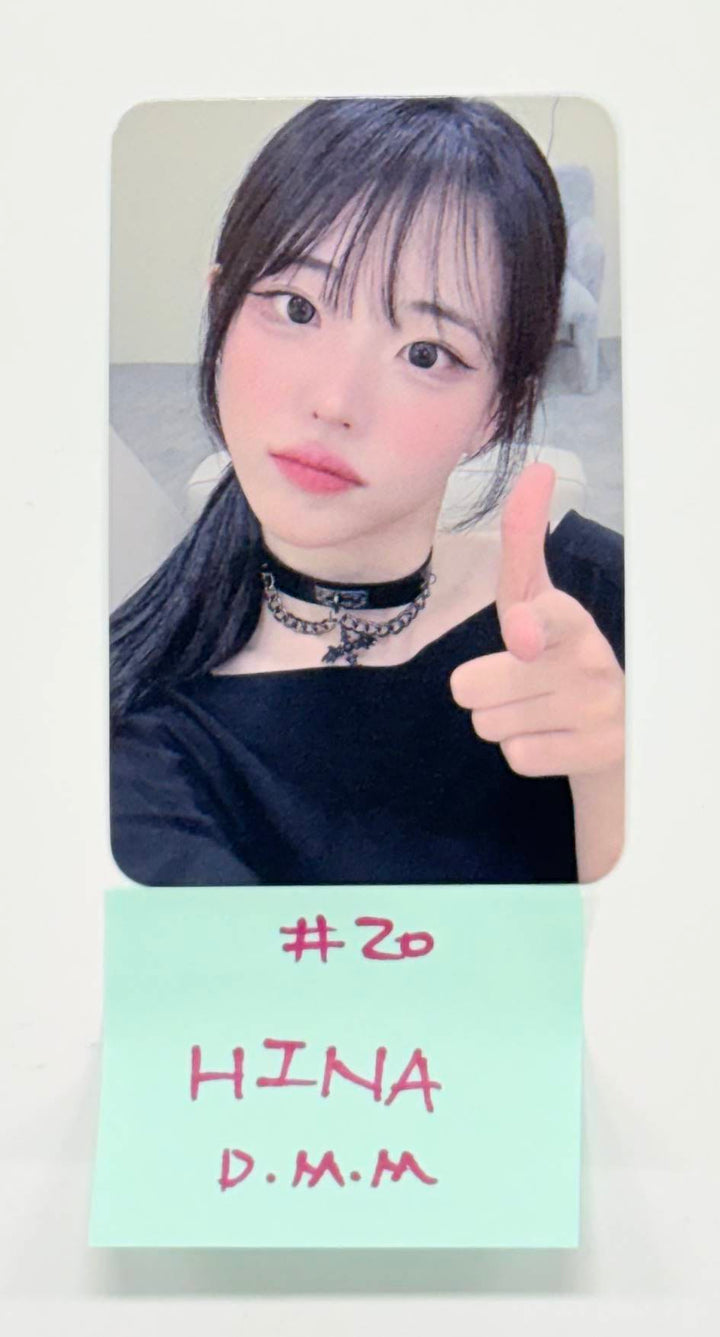 QWER - Dear My Muse Event Photocard (2) [25.12.30]