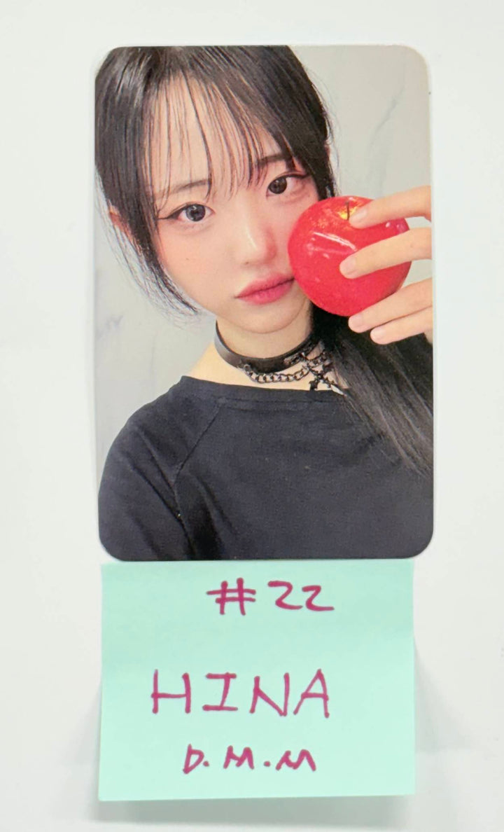 QWER - Dear My Muse Event Photocard (2) [25.12.30]