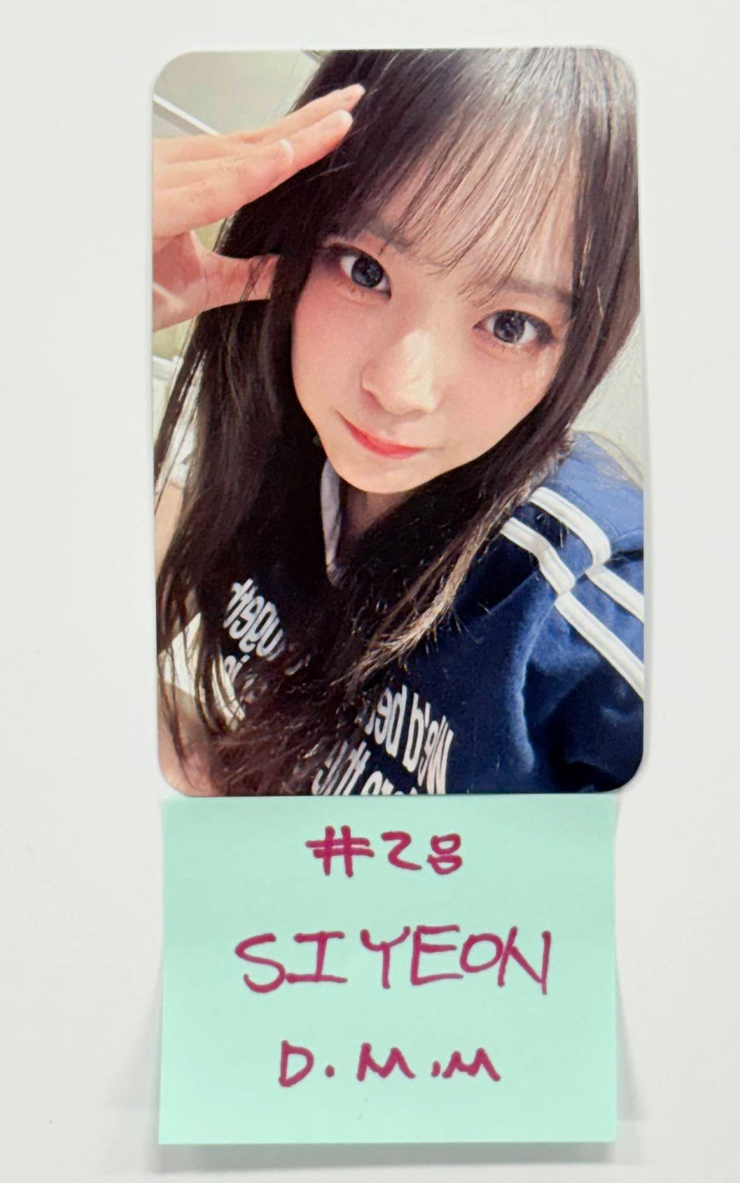 QWER - Dear My Muse Event Photocard (2) [25.12.30]