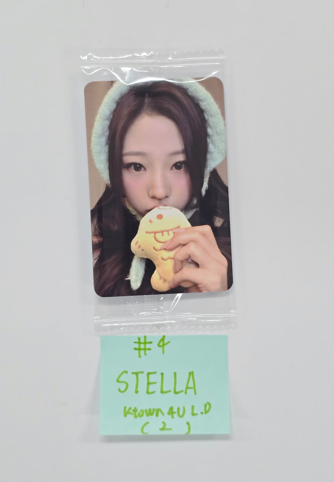 Hearts2Hearts "Focus" - Ktown4U Lucky Draw Event Photocard (SMini Ver.) [25.12.30]