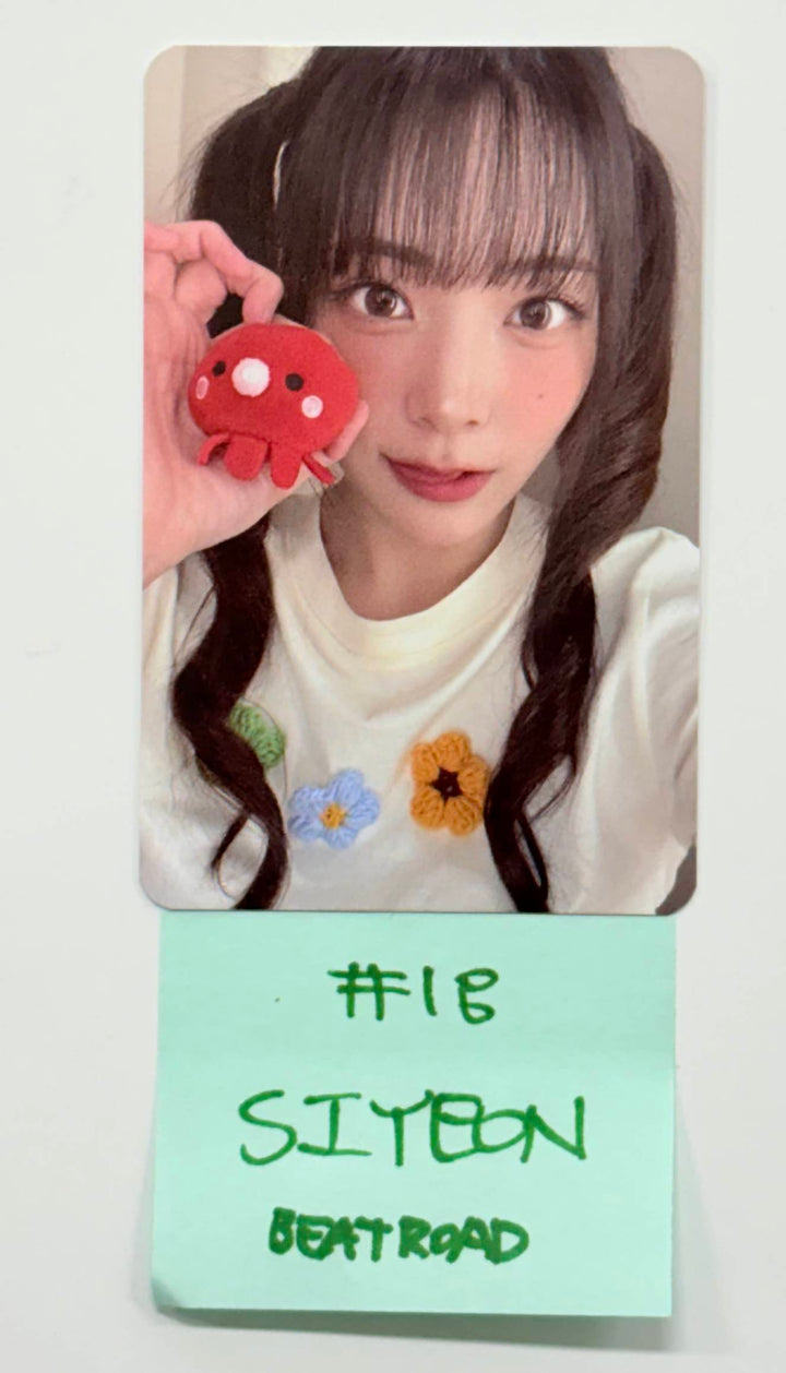 QWER - Beatroad Event Photocard [25.12.30]