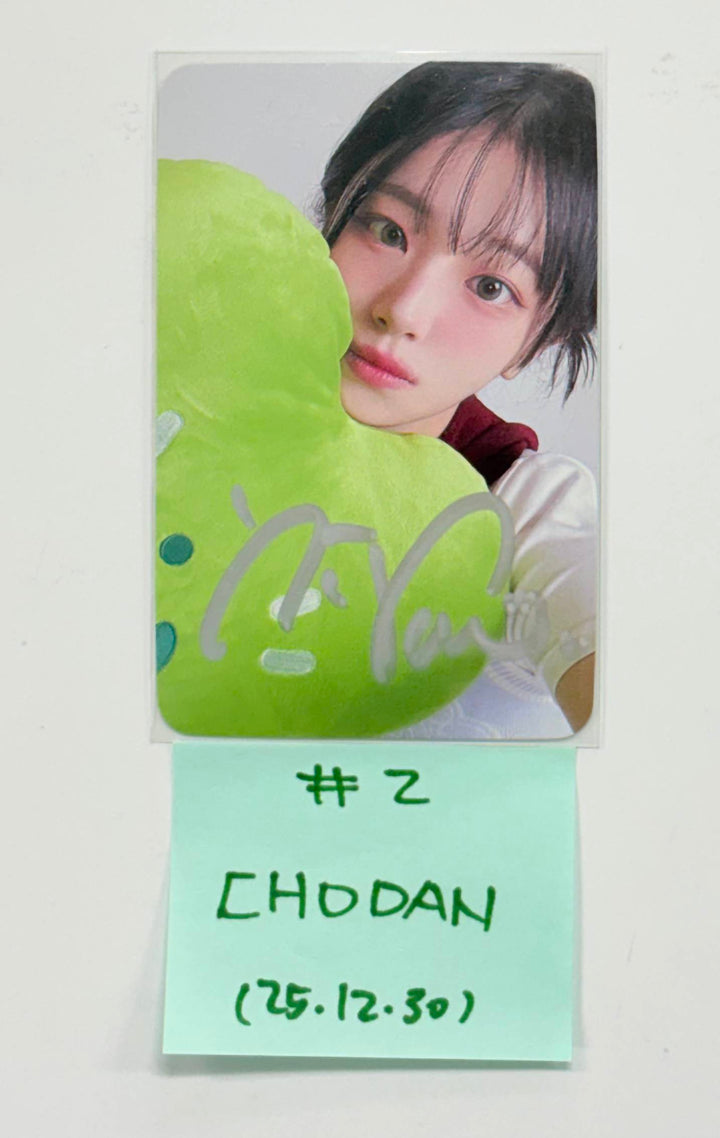 QWER - Hand Autograhped(Signed) Photocard [25.12.30]