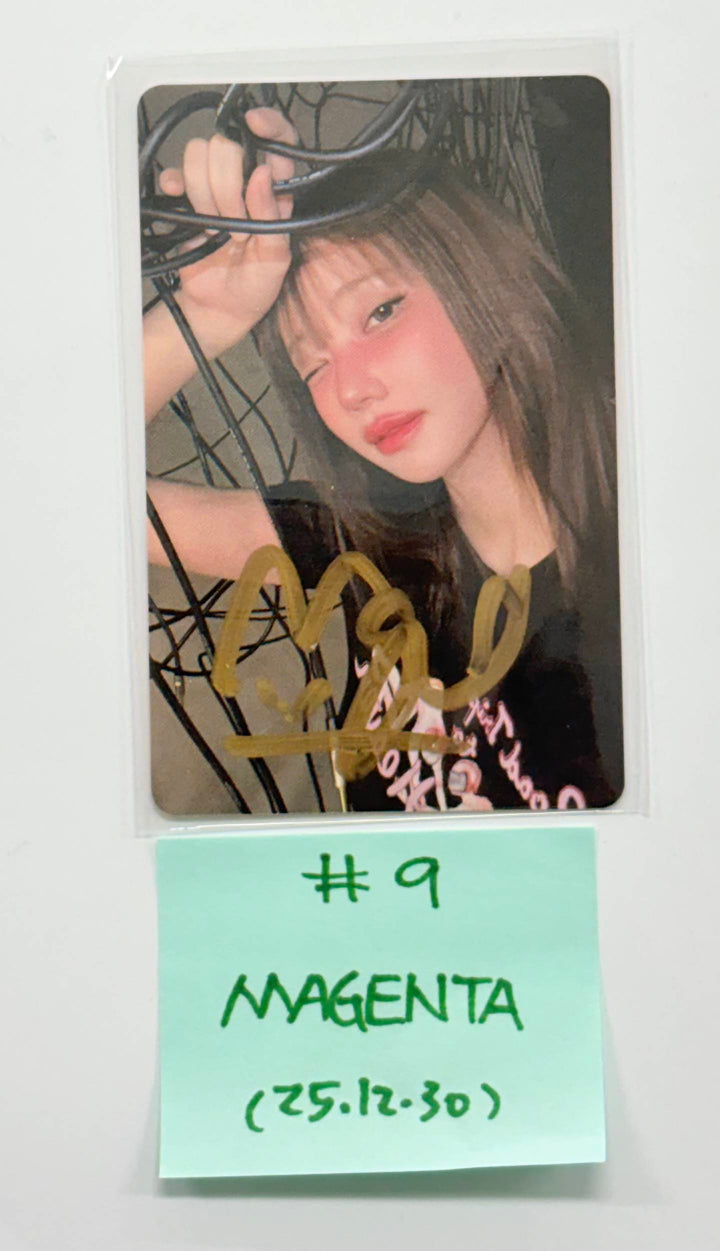 QWER - Hand Autograhped(Signed) Photocard [25.12.30]