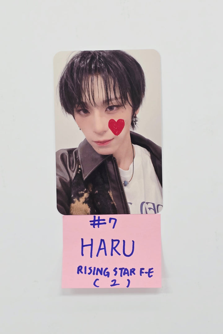 XLOV "UXLXVE" - Rising Star Fansign Event Photocard R3 [25.12.31]