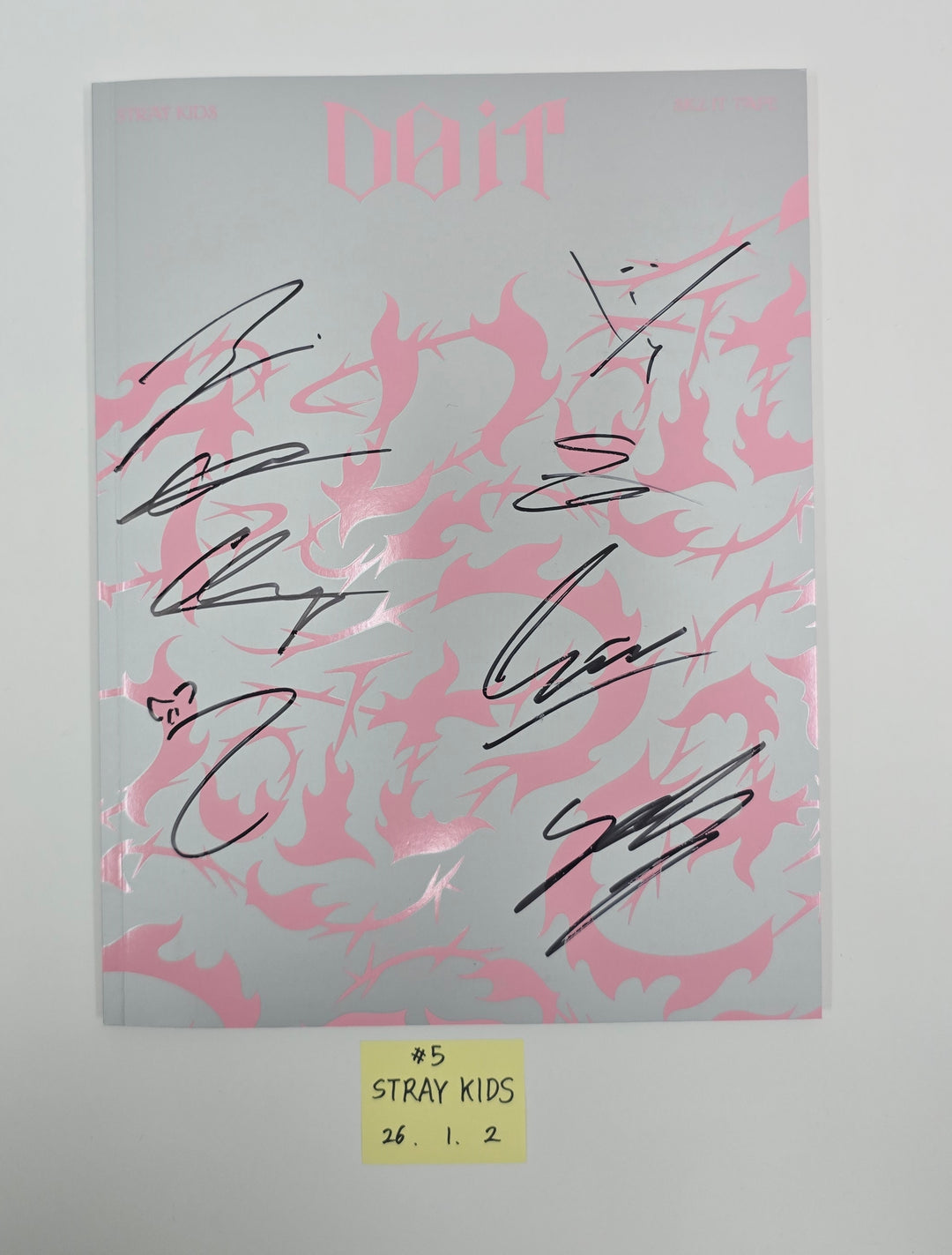 Stray Kids "DO IT" - Hand Autographed(Signed) Promo Album [26.1.2] - Please Read