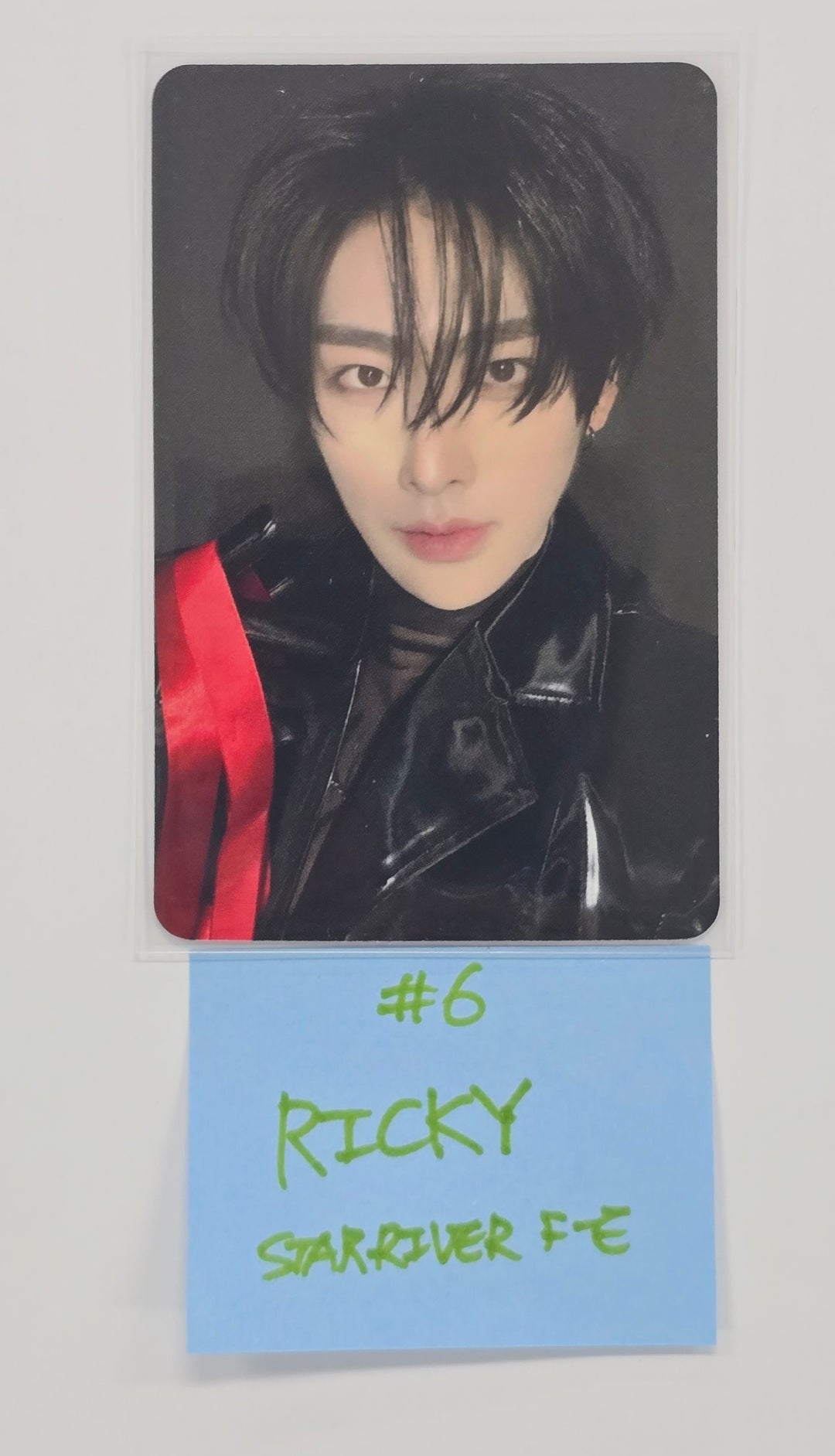 ZeroBaseOne "BLUE PARADISE" - Star River Fansign Event Photocard [26.1.2]