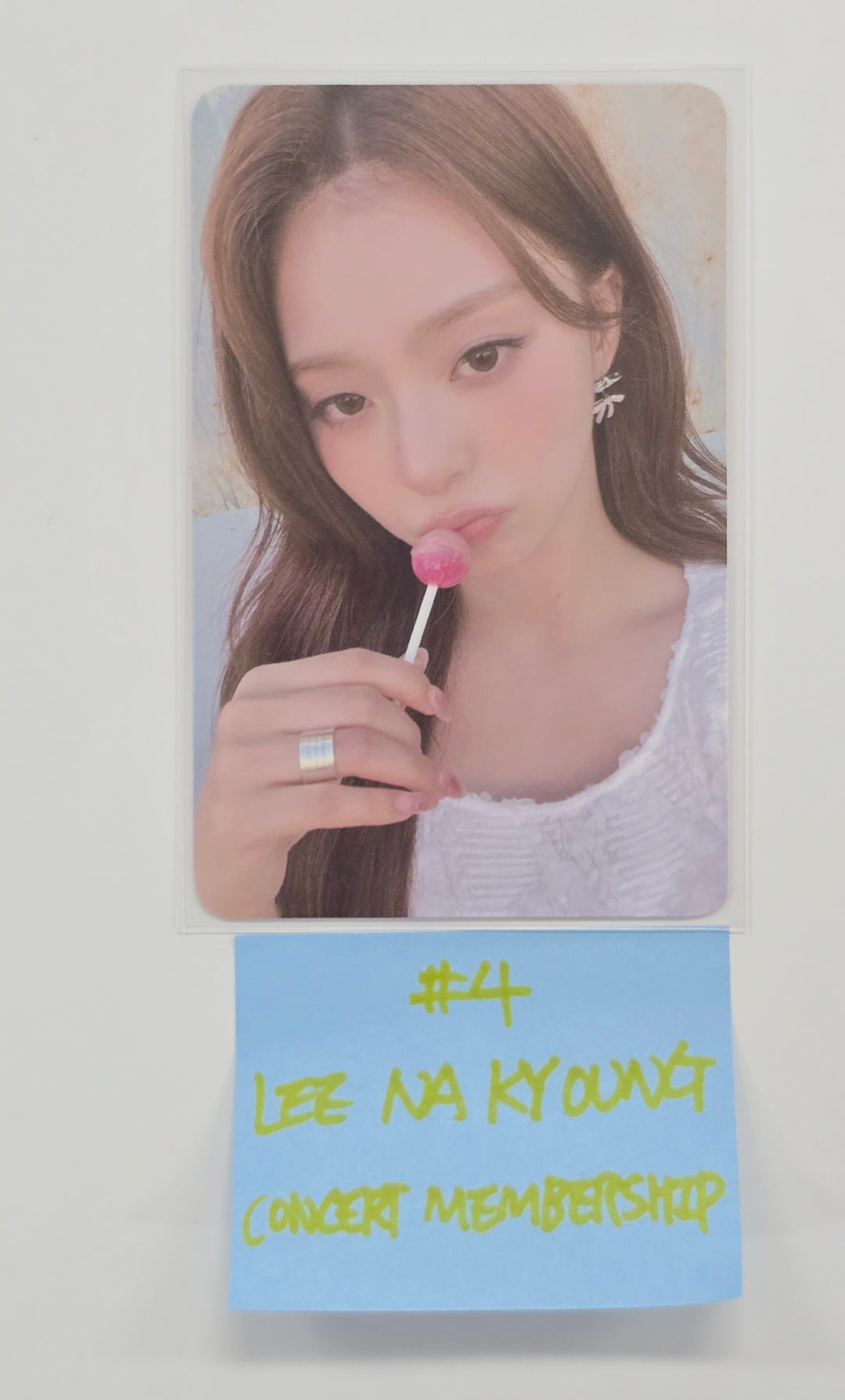 Fromis_9 "NOW TOMORROW" - CONCERT MEMBERSHIP Photocard [26.1.2]