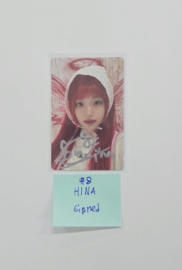 QWER - Hand Autograhped(Signed) Photocard [26.01.05]