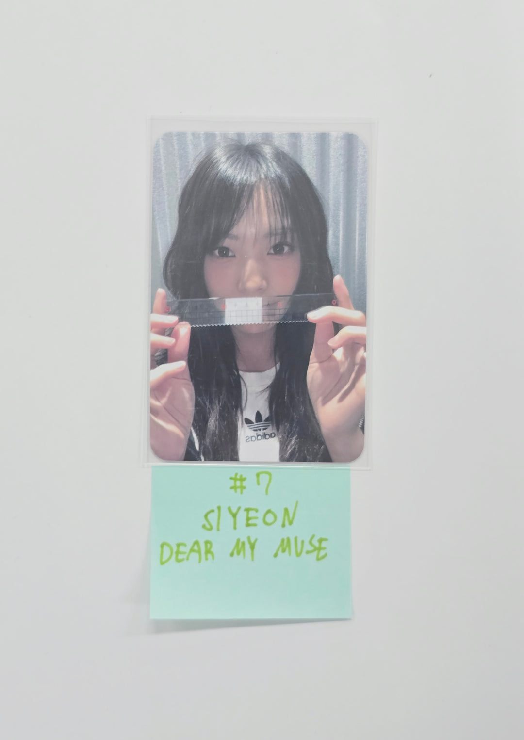 QWER - Dear My Muse Fansign Event Photocard [26.01.05]