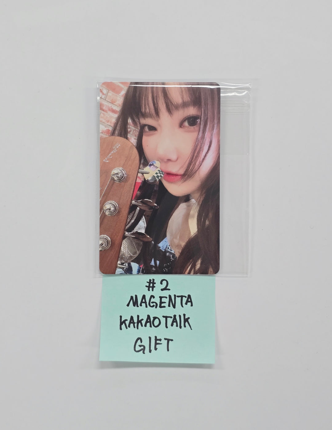 QWER - Kakao Gift Event Photocard + K-POP Store Fansign Event Photocard [26.01.05]
