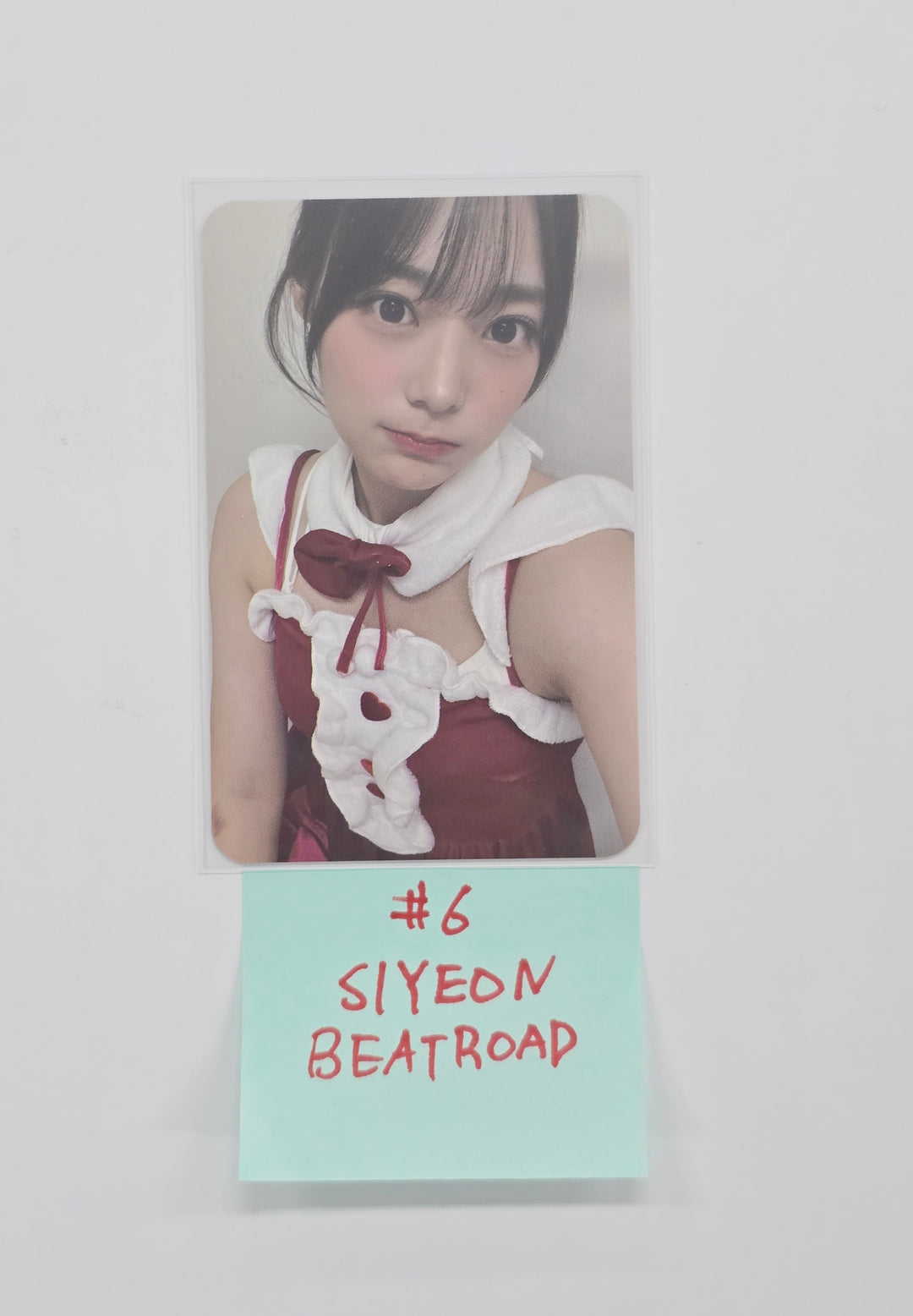QWER - Beatroad Fansign Event Photocard [26.01.05]