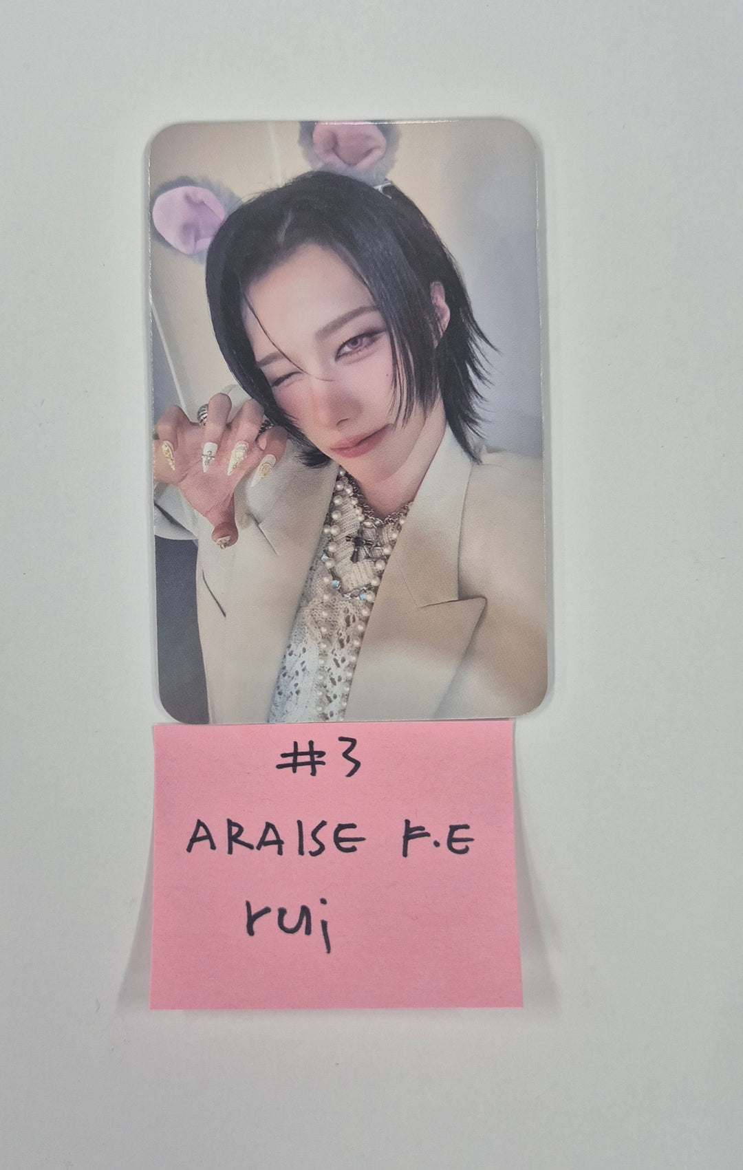 XLOV "UXLXVE" - ARAISE Fansign Event Photocard R2 (2) [26.01.06]