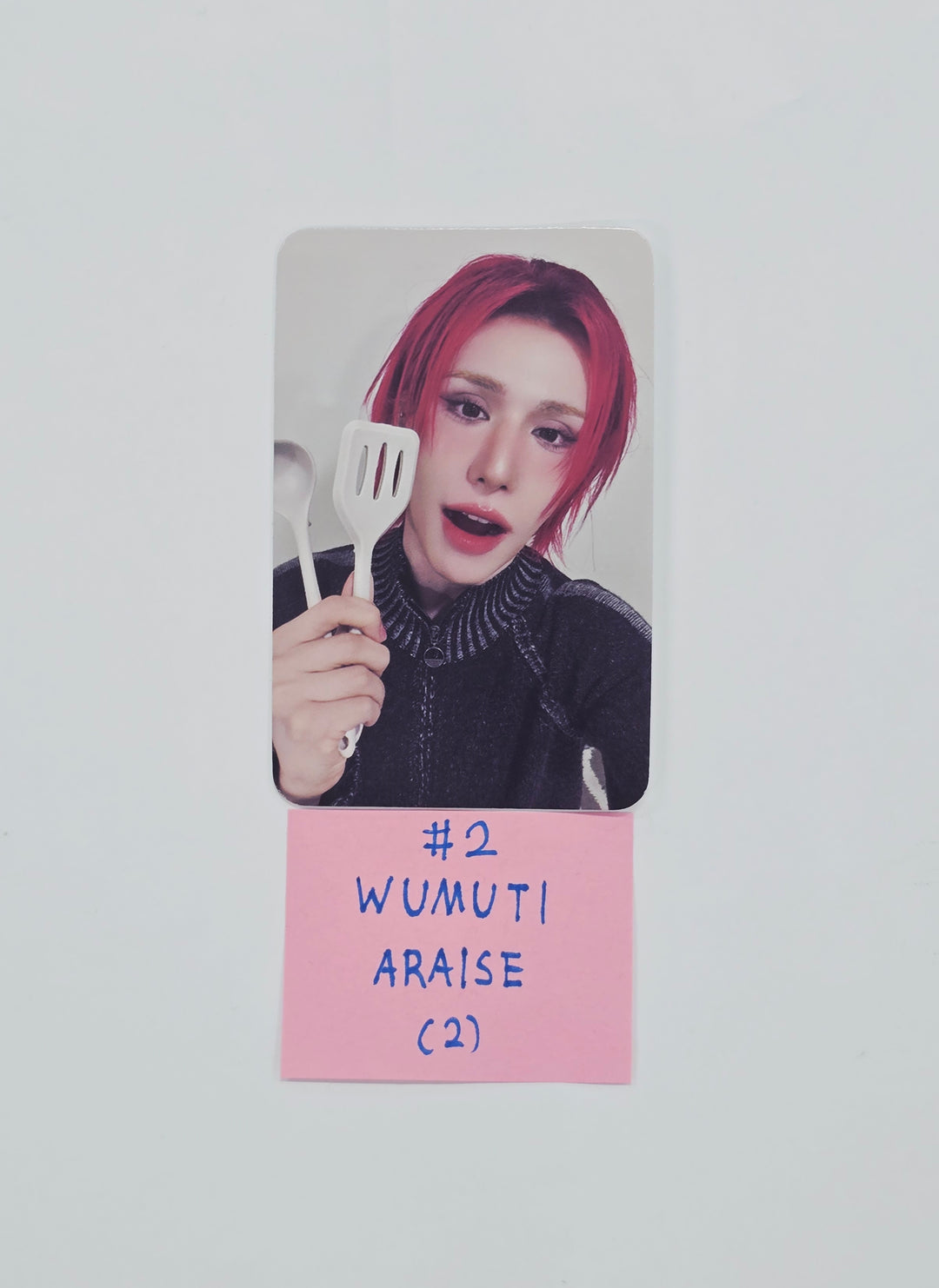 XLOV "UXLXVE" - ARAISE Fansign Event Photocard R2 (1) [26.01.06]