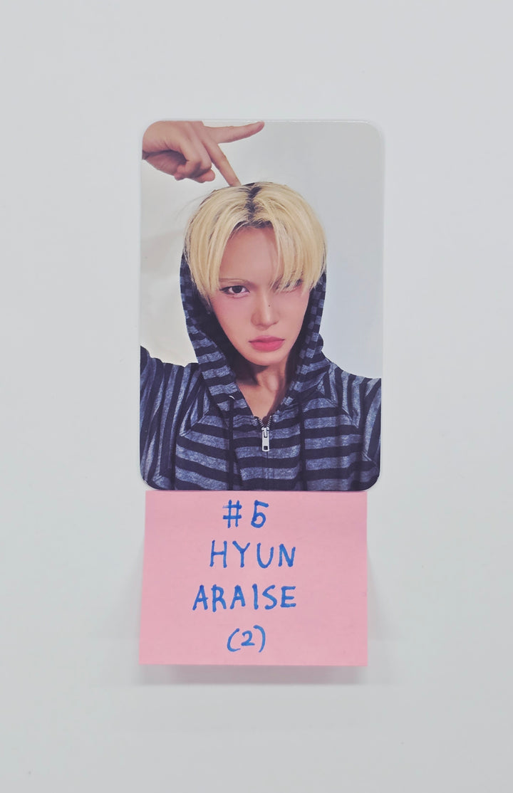 XLOV "UXLXVE" - ARAISE Fansign Event Photocard R2 (1) [26.01.06]