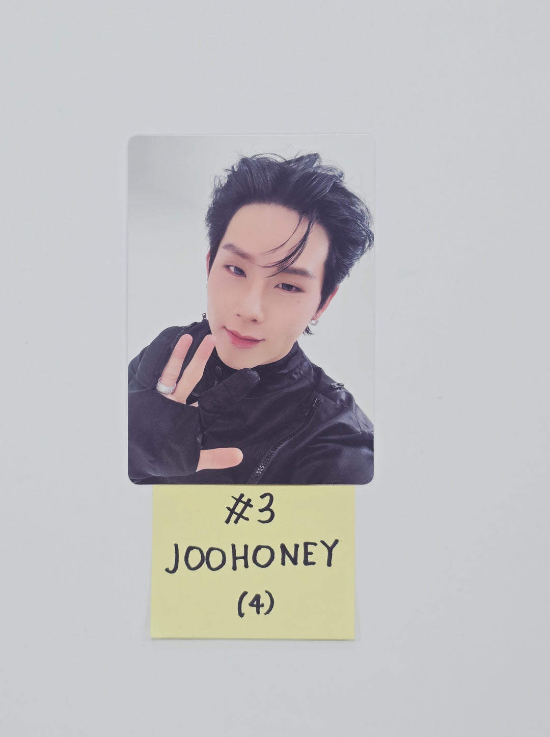 JOOHONEY (of MONSTA X) "光 (INSANITY)" - Official Photocard [26.01.07]