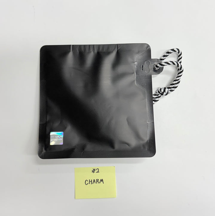 XLOV - "2026 XLOV 1st ANNIVERSARY FAN CONCERT" Pop-Up Store MD [26.01.07]