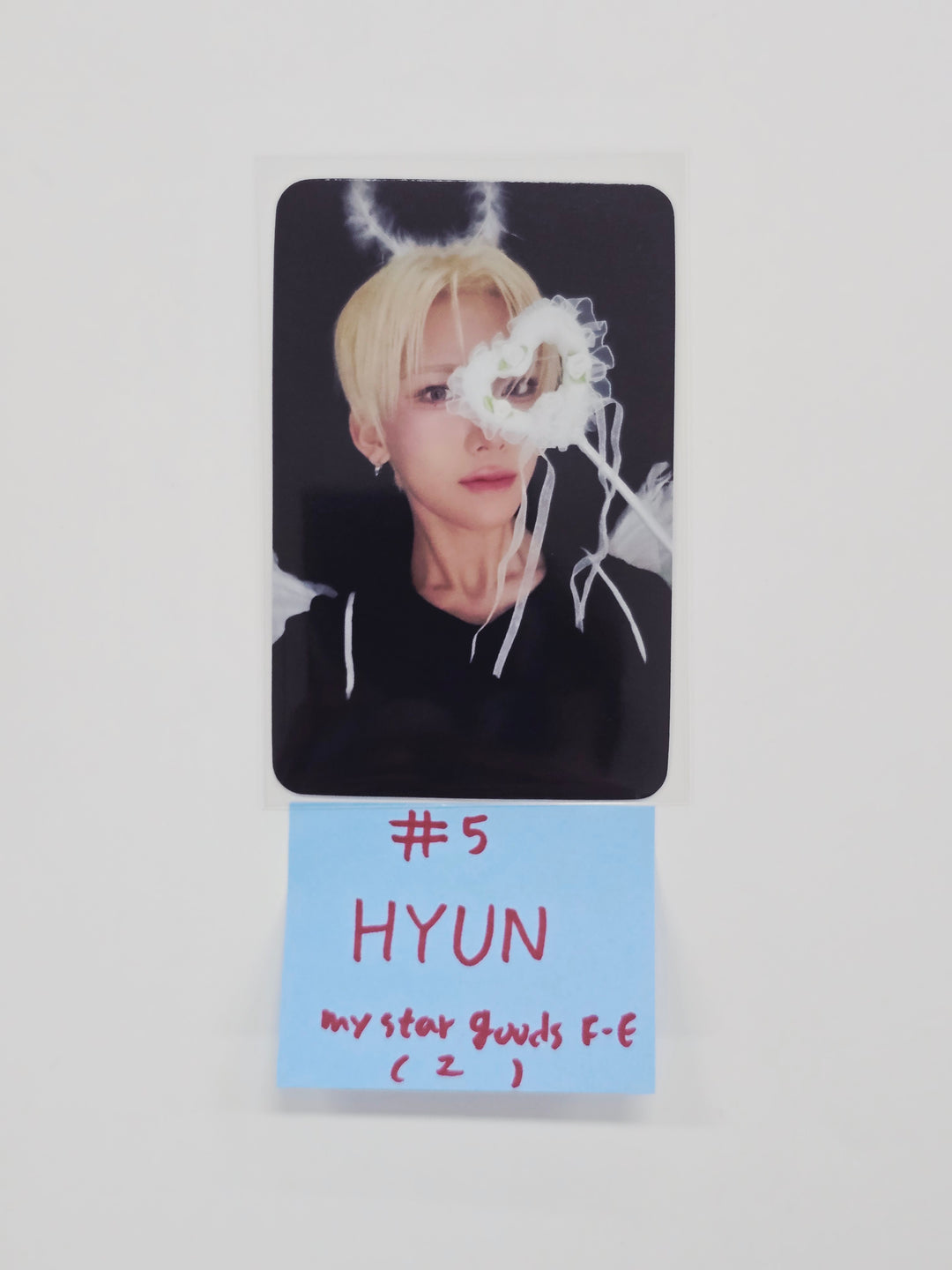 XLOV "UXLXVE" - My Star Goods Fansign Event Photocard R4 [26.01.07]