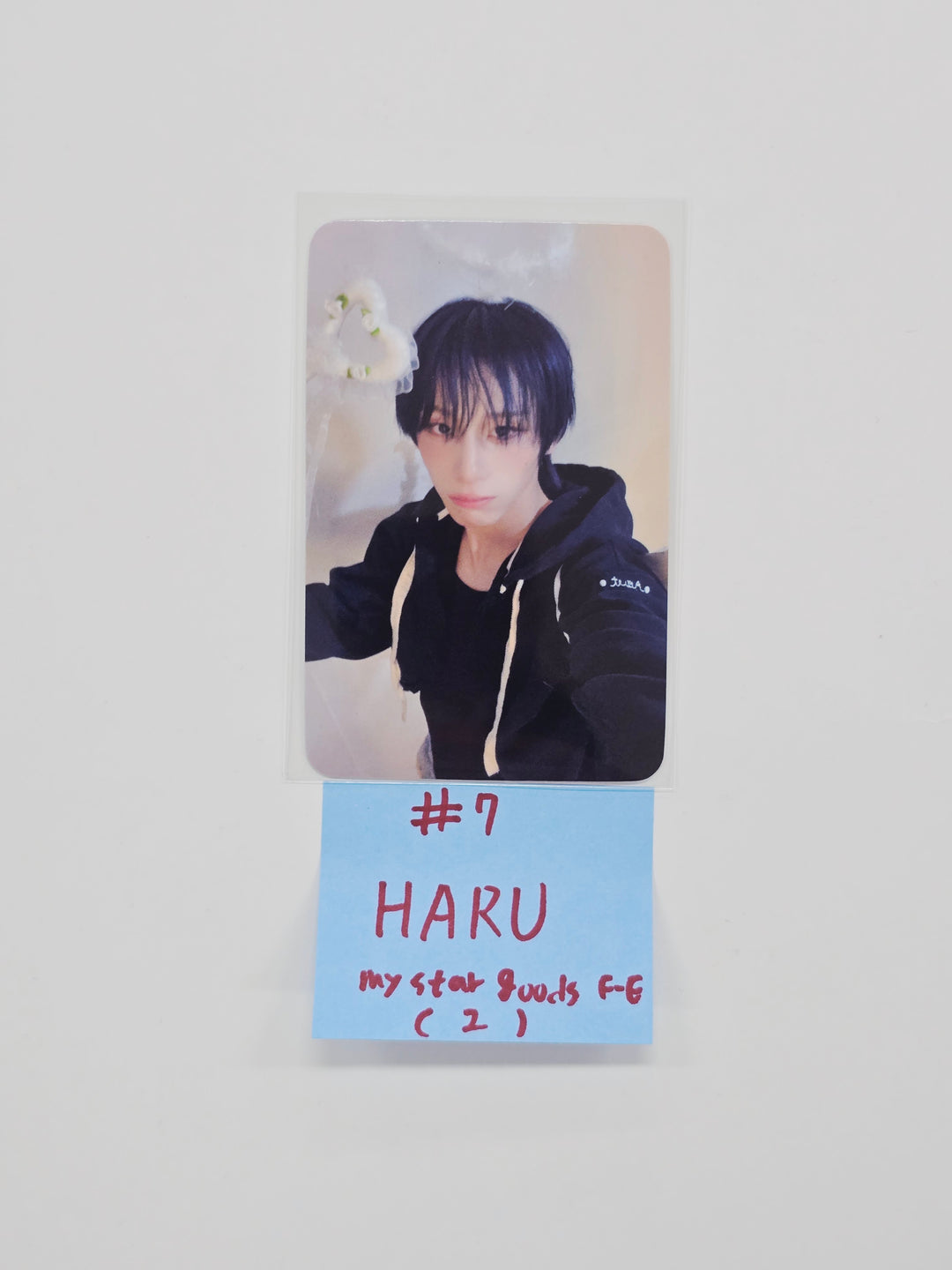 XLOV "UXLXVE" - My Star Goods Fansign Event Photocard R4 [26.01.07]