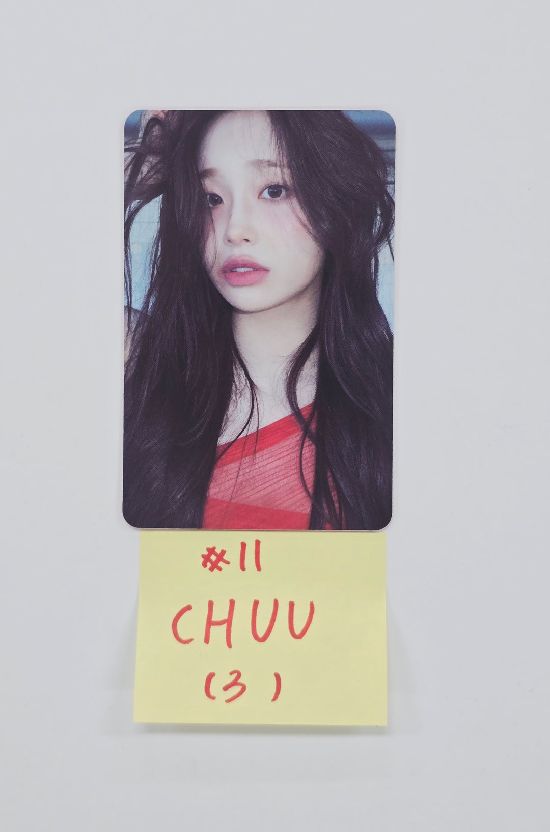 Chuu The First Album "XO, My Cyberlove" - Official Trading Photocard [26.01.08]