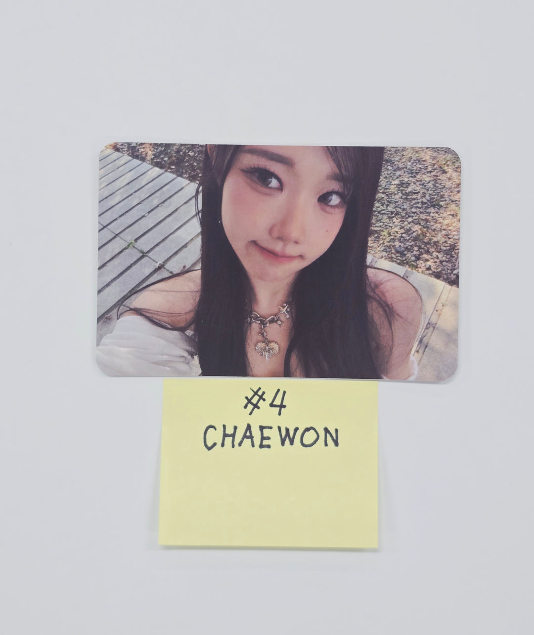 CLASS:y "A new chapter of the party - messier, classier Goods package" - Official Photocard [26.01.08]