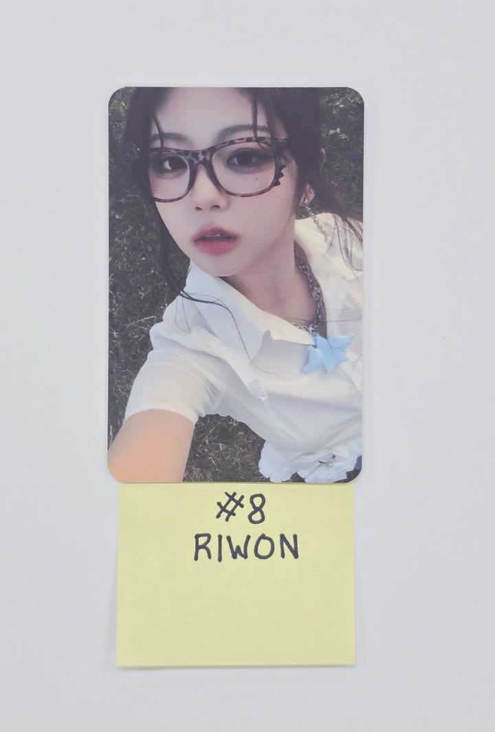 CLASS:y "A new chapter of the party - messier, classier Goods package" - Official Photocard [26.01.08]