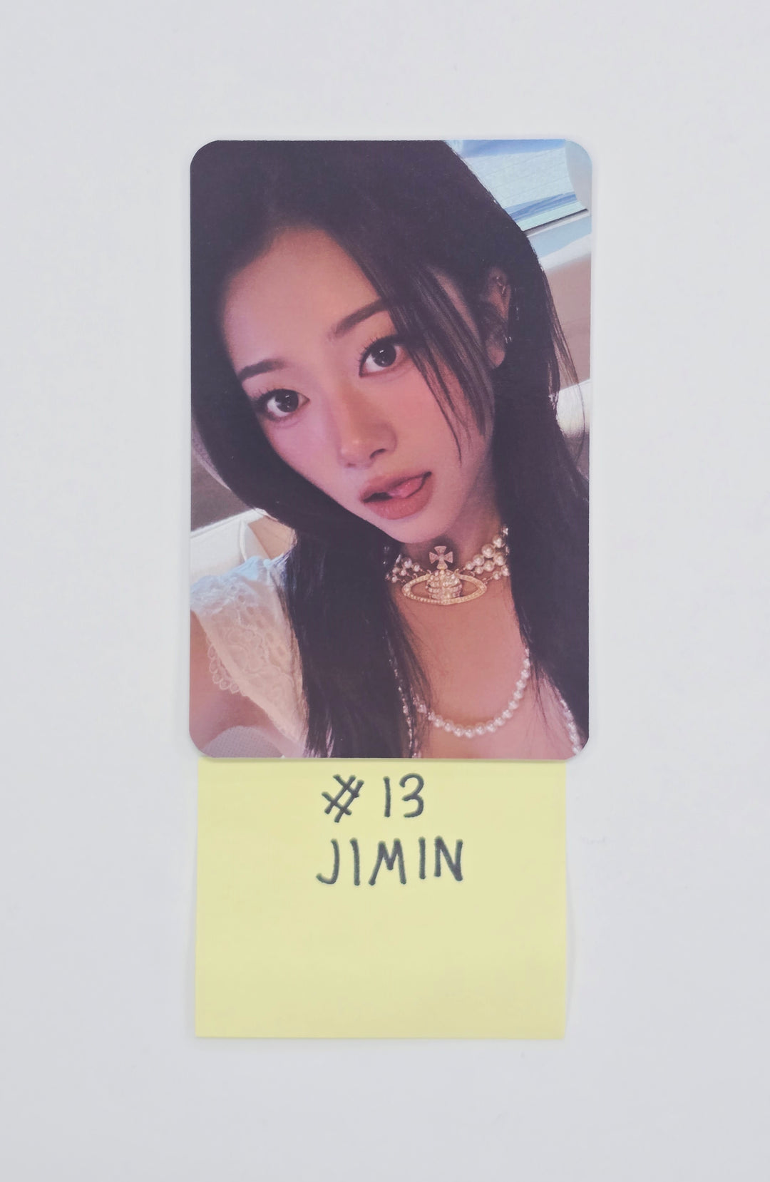 CLASS:y "A new chapter of the party - messier, classier Goods package" - Official Photocard [26.01.08]