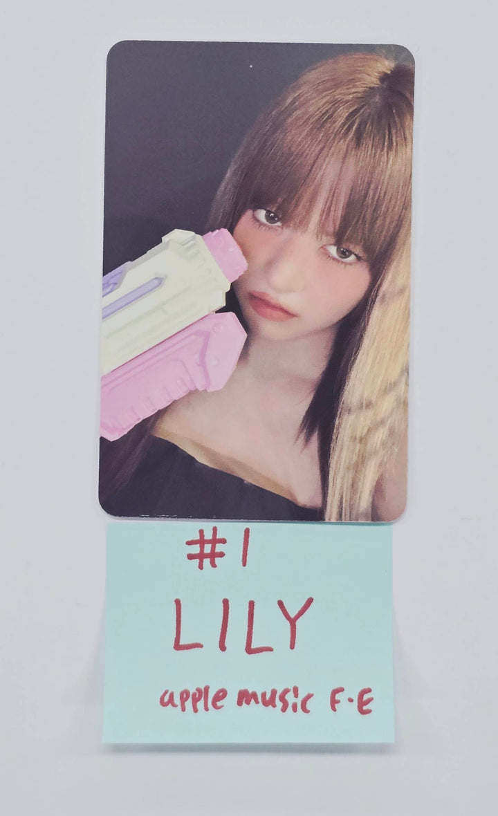 NMIXX "Fe3O4: STICK OUT" - Apple Music Fansign Event Photocard [26.01.08]