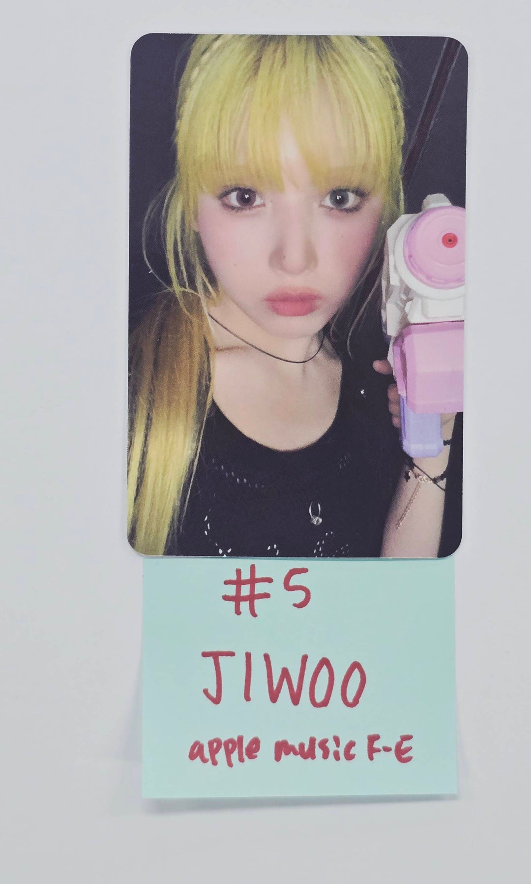 NMIXX "Fe3O4: STICK OUT" - Apple Music Fansign Event Photocard [26.01.08]