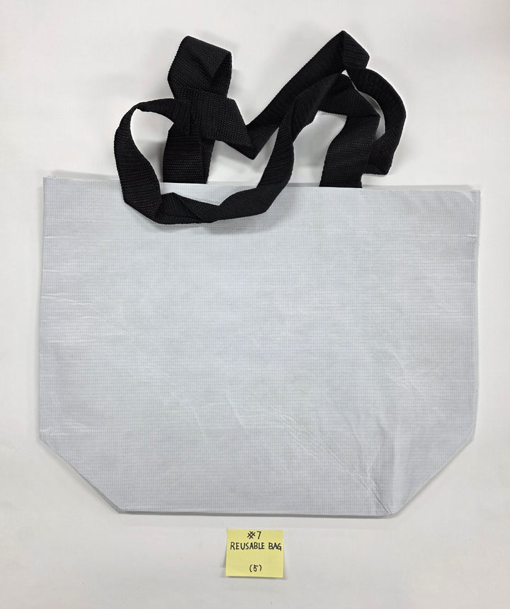 CHUU The First Album "XO, My Cyberlove" - OLIVEYOUNG POP-UP STORE MD [26.01.08]