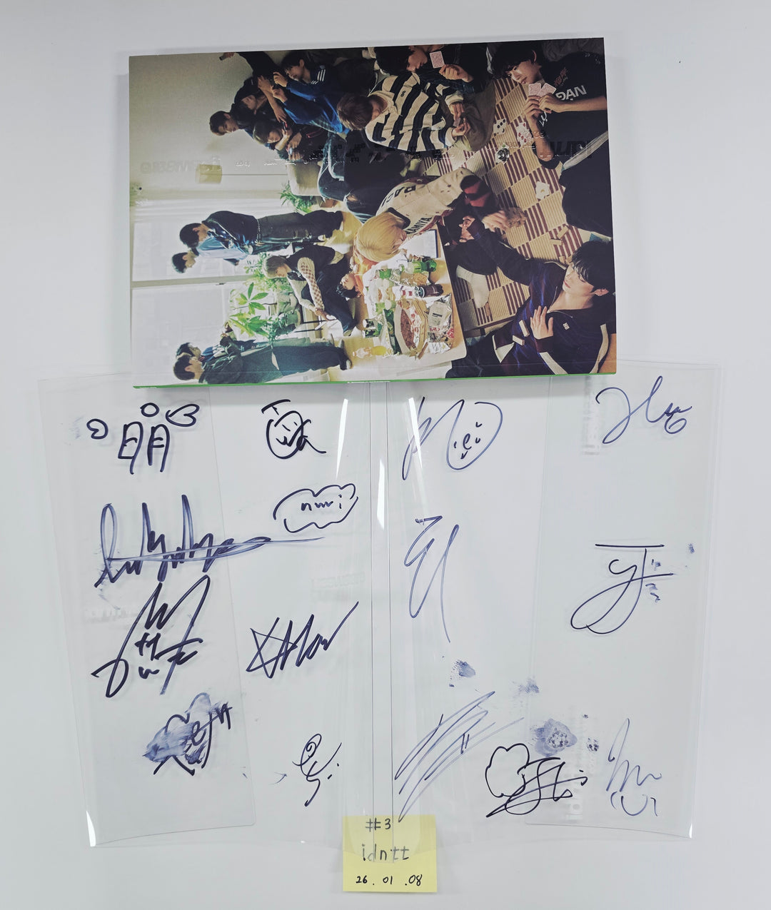 IDNTT "yesweare" - Hand Autographed(Signed) Promo Album [26.01.08]