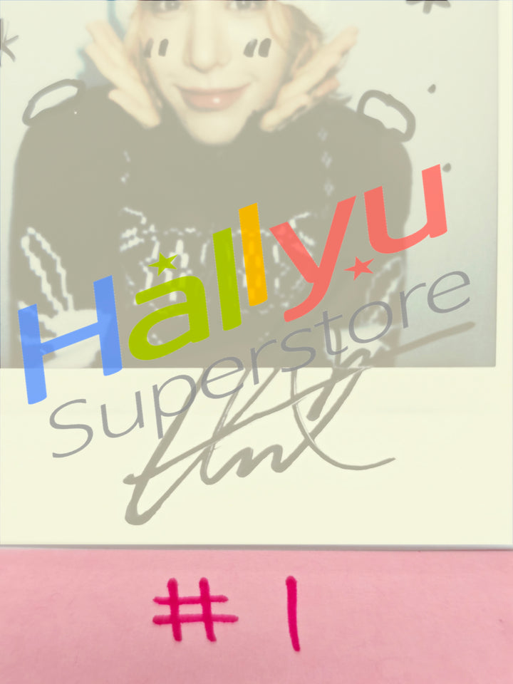 Wumuti (of XLOV) "UXLXVE" - Hand Autograhped(Signed) Polaroid [26.01.12]