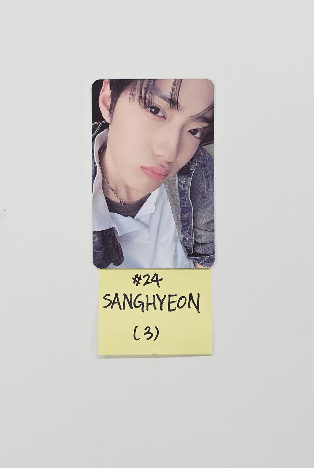 ALPHA DRIVE ONE "EUPHORIA" - Official Photocard, Staff Pass Photocard (Freak Alarm ver.) [26.01.13]