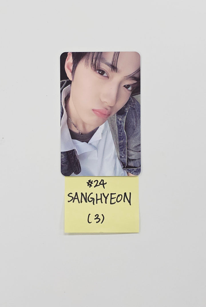 ALPHA DRIVE ONE "EUPHORIA" - Official Photocard, Staff Pass Photocard (Freak Alarm ver.) [26.01.13]